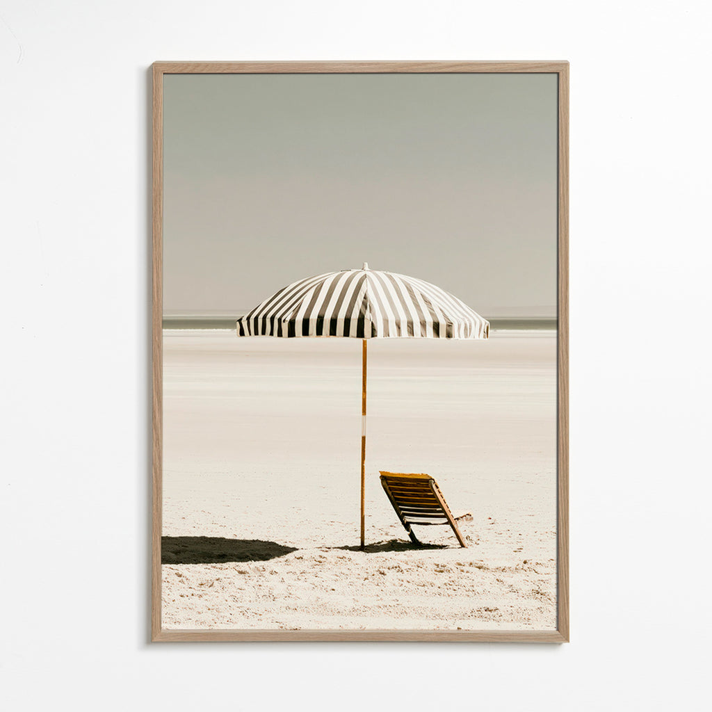 Landskabsplakat med ensomt parasol