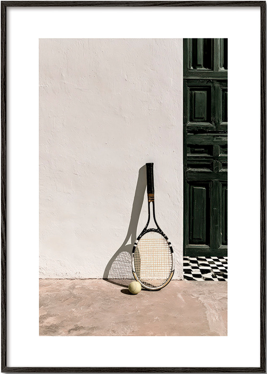Sportkunst med tennisracket og bold
